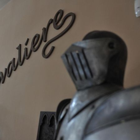 Hotel Il Cavaliere Сарно Экстерьер фото